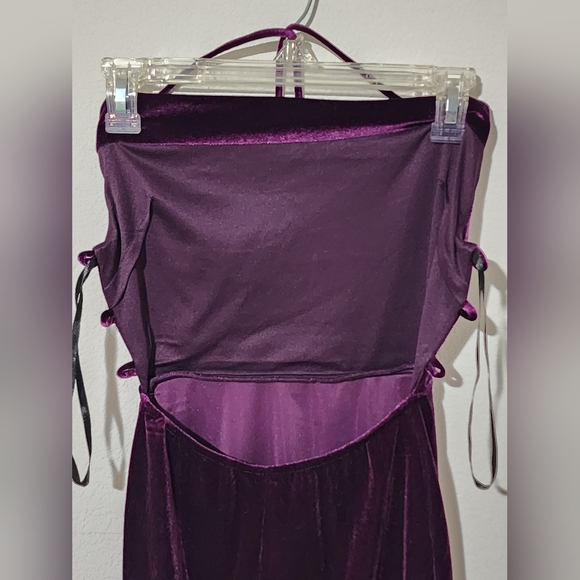 B Darlin Strapped Back Tied Deep Plum Dress Size 3/4 With Front Slit - Picture 3 of 8